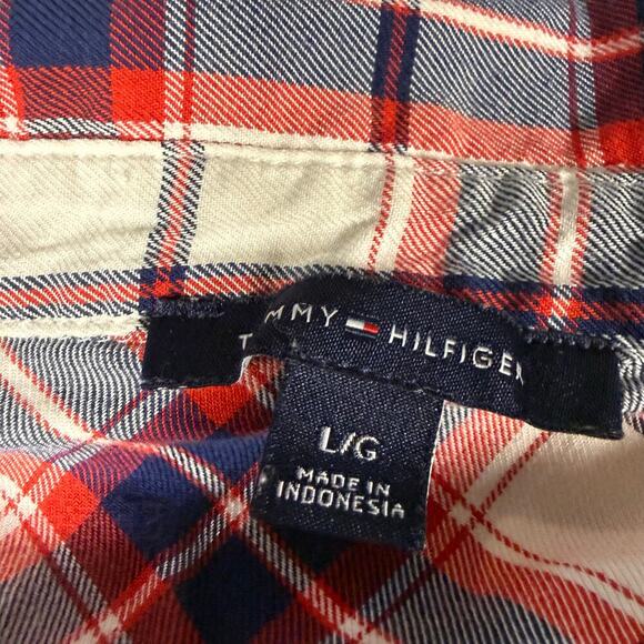 Tommy Hilfiger size large button up - Picture 2 of 6